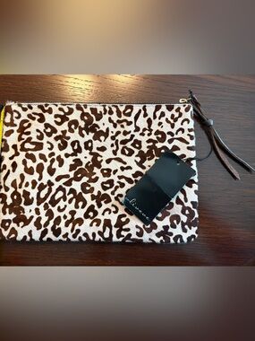 Oliveve- Genuine leather and Calf hair- Zip Clutch in Brown and Cream